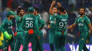 पाकिस्तान के पूर्व तेज गेंदबाज ने बाबर आजम और मोहम्मद रिजवान की जोड़ी पर उठाए सवाल, दी ये नसीहत
