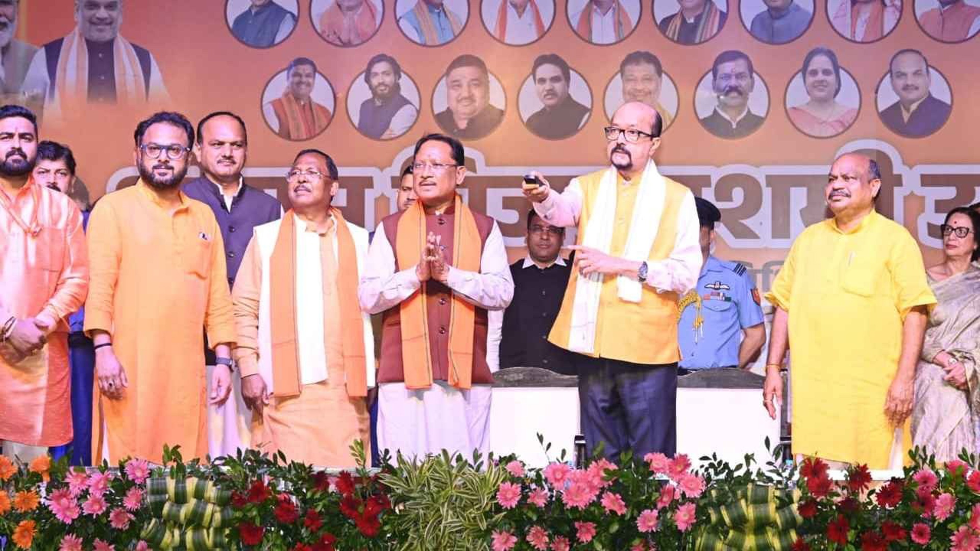 डब्लू आर एस कॉलोनी में रावण दहन: राज्यपाल रमेन डेका और मुख्यमंत्री श्री विष्णु देव साय की उपस्थिति में उमड़ा उत्साह