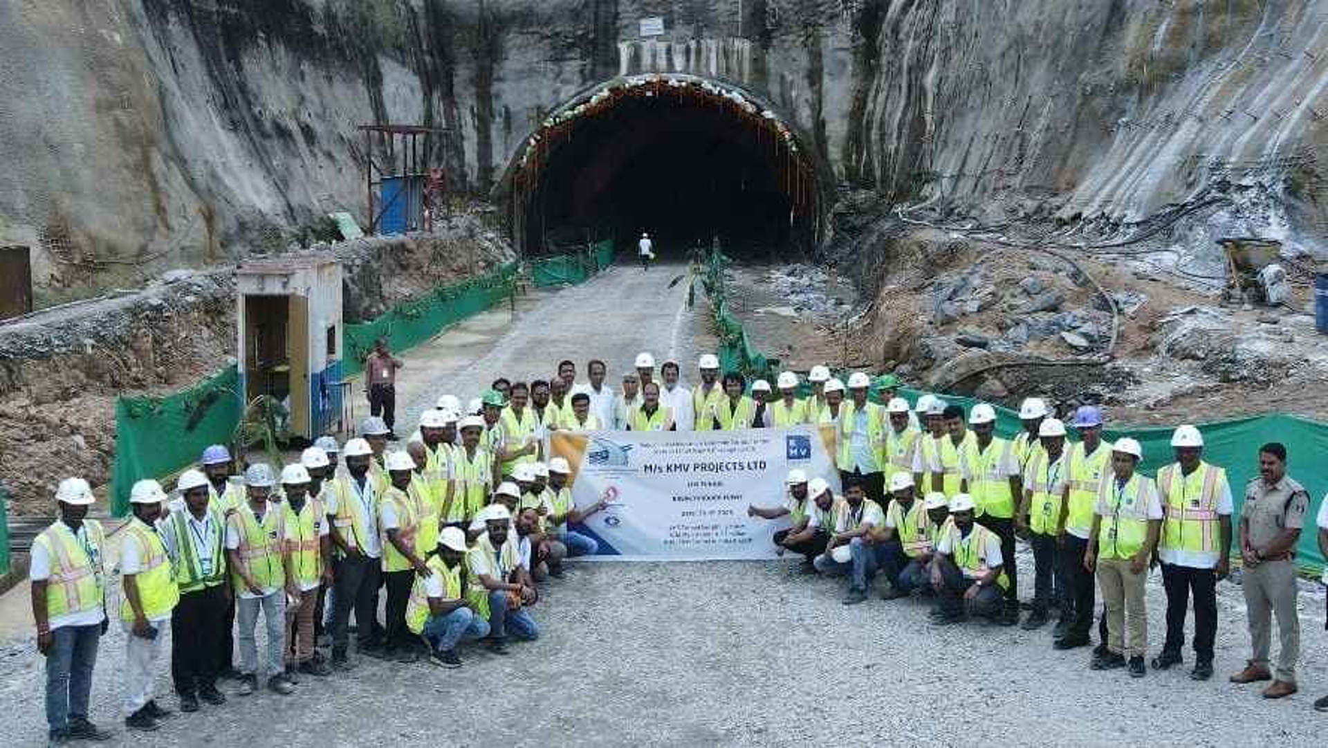 छत्तीसगढ़ को मिला पहला राष्ट्रीय राजमार्ग टनल : सिर्फ 12 महीनों में निर्माण कार्य पूरा, विकास की राह में ऐतिहासिक उपलब्धि