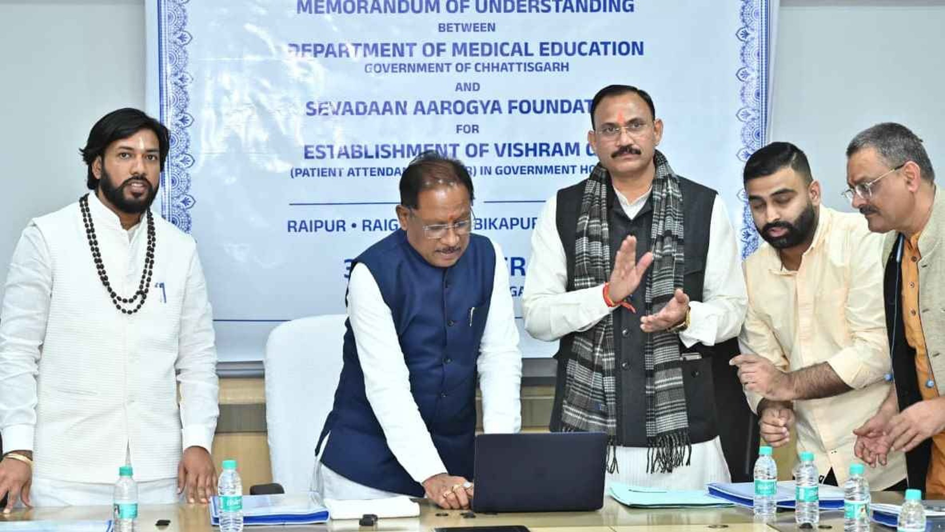 मुख्यमंत्री श्री विष्णुदेव साय ने रायपुर साहित्य उत्सव की वेबसाइट का किया लोकार्पण, 23 से 25 जनवरी तक आयोजित होगा रायपुर साहित्य उत्सव