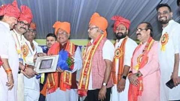 रायपुर शहर के रावणभांठा एवं शंकरनगर दशहरा उत्सव में शामिल हुए मुख्यमंत्री श्री विष्णु देव साय