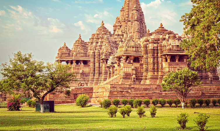 खजुराहो कामुक मंदिर - Khajuraho Erotic Temples